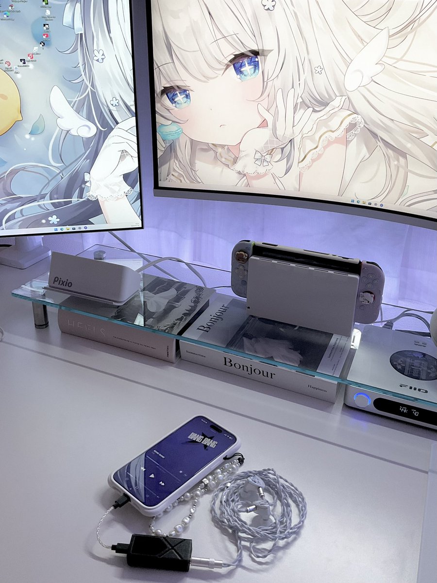 emkn920's tweet image. このイヤホン(CVJ NOZOMI)使う率高い！可愛いだけじゃなくて音良い✨
#desksetup #earphone #有線イヤホン