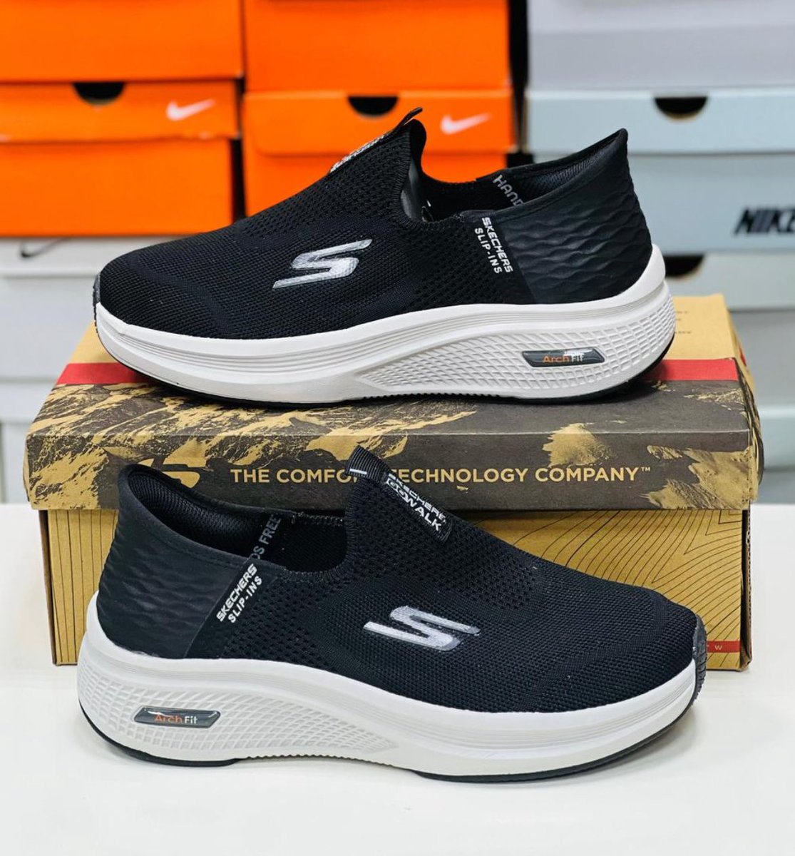 dinero_crocs's tweet image. + Comfy sneakers 

🏷️— N32,000

Location Kaduna—worldwide delivery.
WhatsApp: 08063769764