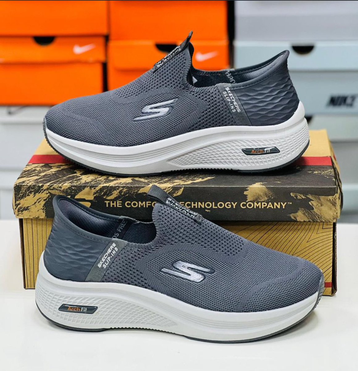 dinero_crocs's tweet image. + Comfy sneakers 

🏷️— N32,000

Location Kaduna—worldwide delivery.
WhatsApp: 08063769764