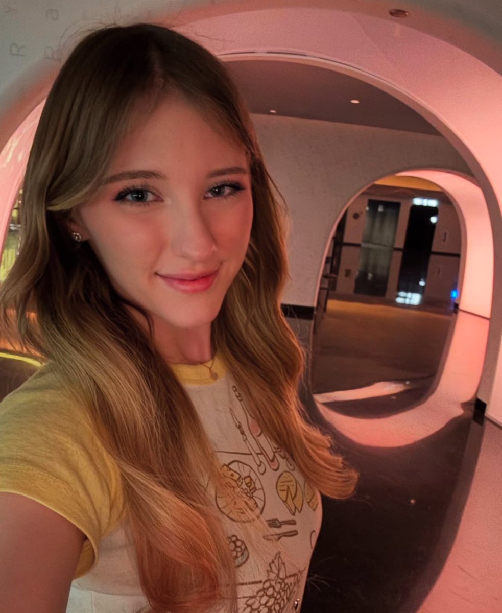 Eri Marie (@EMarie090) / Posts / X