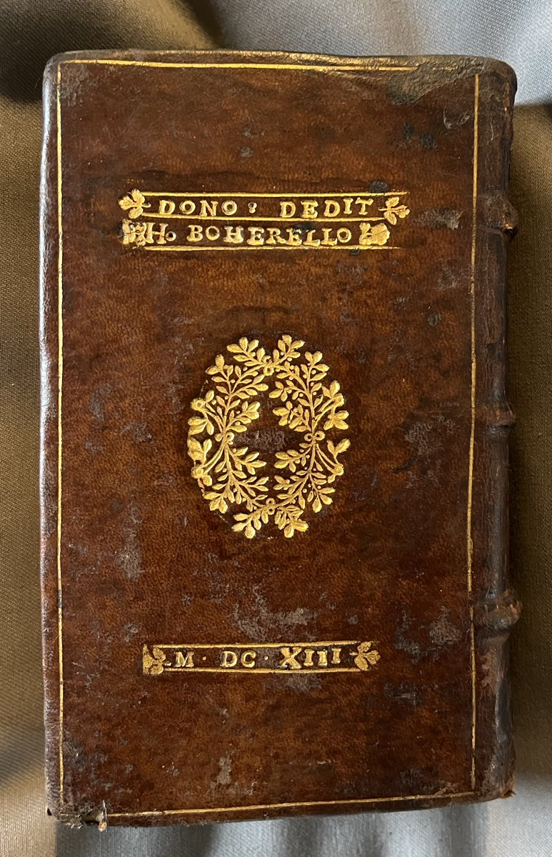 Marsh's Library tweet media