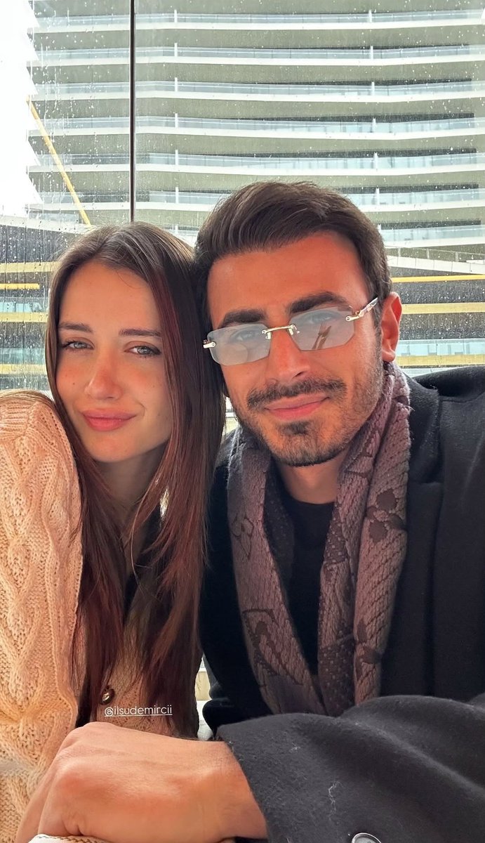 OMG JUST LOOK AT THEM MY HEART😭🤍

#arafta #merteş #emsu