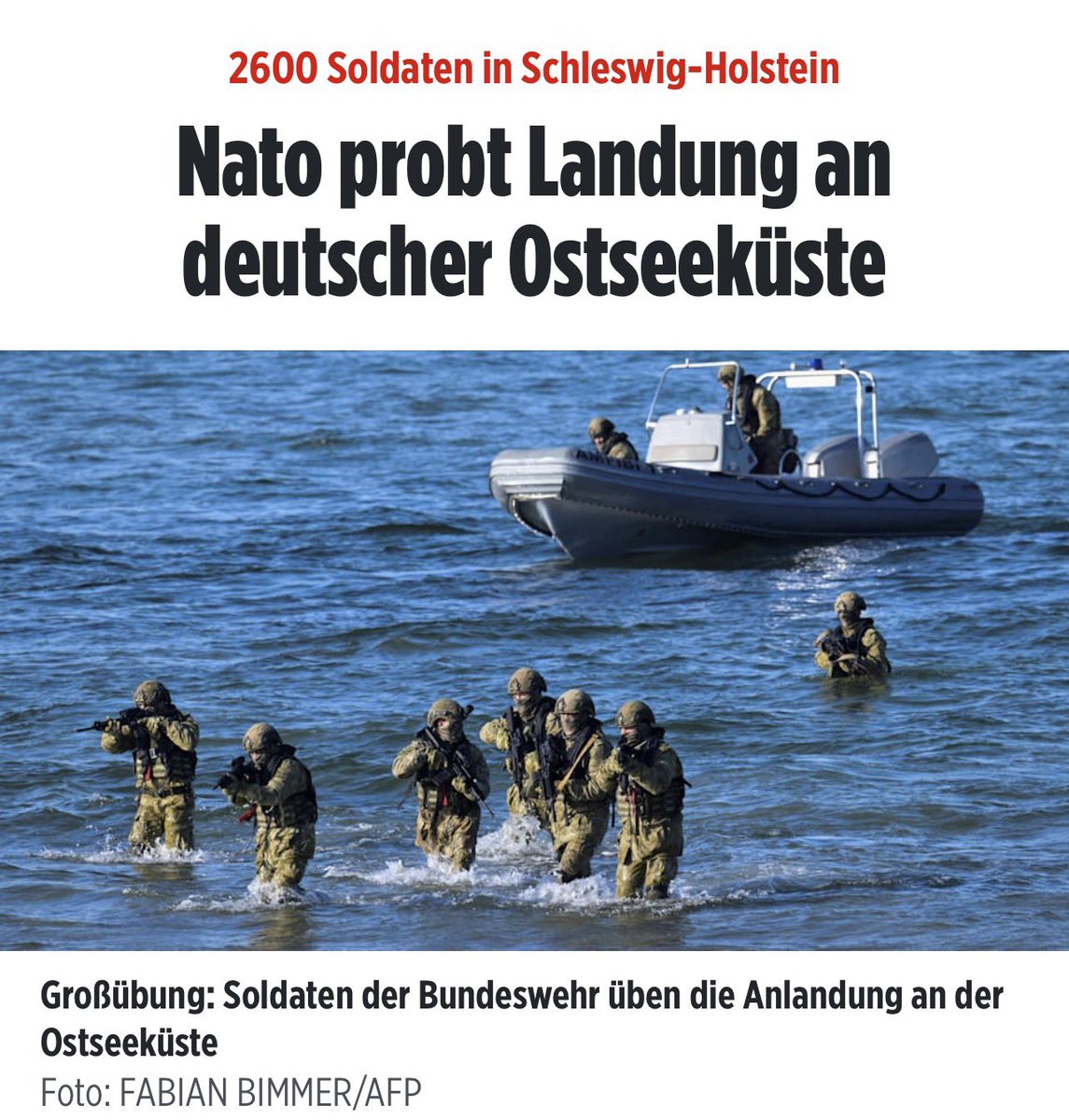 Grnfink2's tweet photo. Marineinfanterie des #Seebataillon|s (Küsteneinsatz-Kompanie) landet bei Putlos.
Nichts für zart Besaitete.
Meer: https://t.co/SQjJv2hyex https://t.co/NF9U6IeBpF