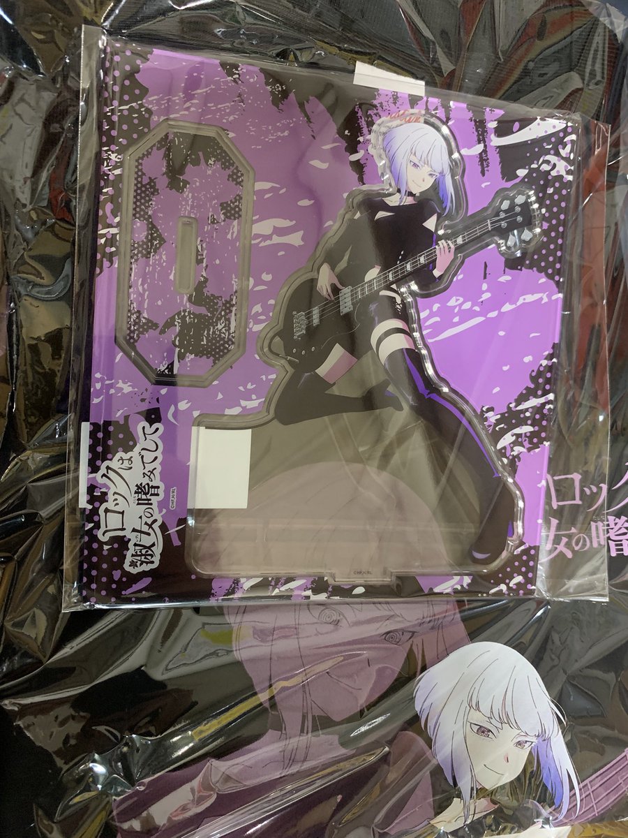 白矢のTシャツとアクスタ届いた！
ロックレディのアニメ2期希望🤘