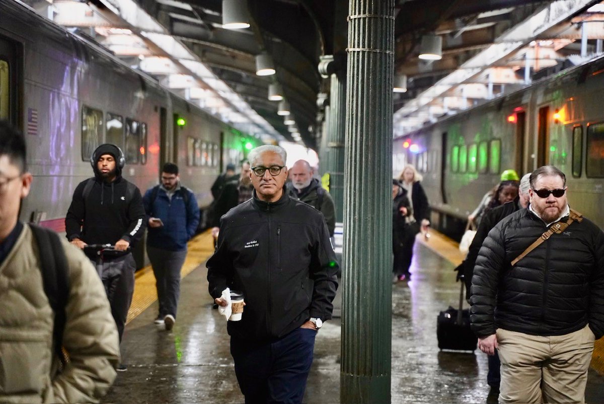 NJ TRANSIT tweet media