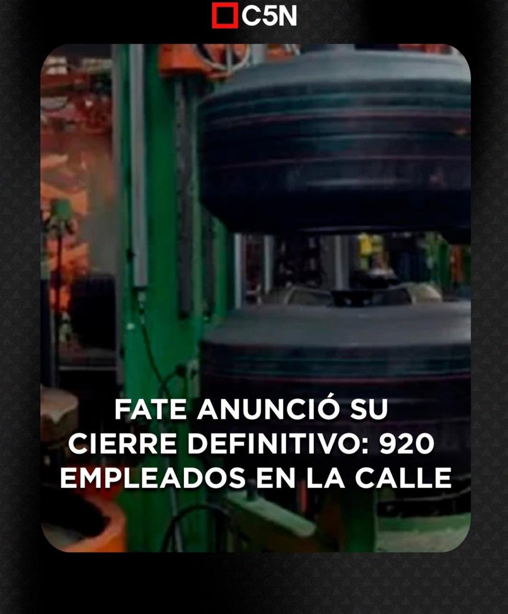 Nos despertamos con la noticia. ¿Nos despertamos realmente?
El resultado de las políticas de ajuste, crueldad, sobrevalorar de lo ajeno y apertura indiscriminada y el relato negativo sobre ideas opuestas traen estas cosas:
- Jóvenes sin imaginar un futuro mediato posible.
- Papás