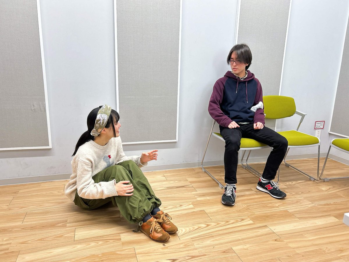 自由バンド tweet media