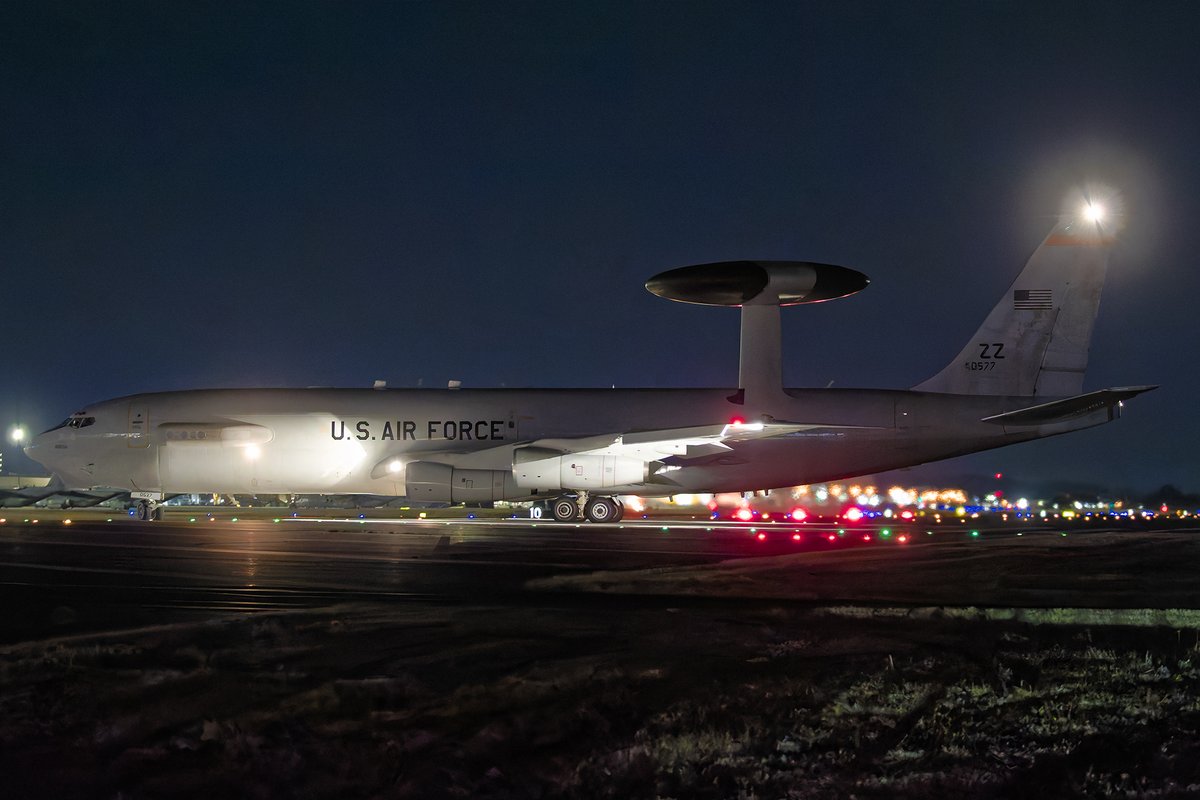 Seasons4100's tweet image. 26/1/26 DN
ZZ E3G 82-0007
RONINで飛んでいたがその後PAEDへ
先日PAED→EGUNへ移動したコールがDENALI だったことからアラスカに移動したのか？
26/2/11 TY
ZZ E3G 78-0577はRODN→RJTY→PHNL→KTIK→EGUN？
これで極東にE3が1機も居なくなった🤔(一時的？)
ヤバいことが起きませんように🙏
#E3