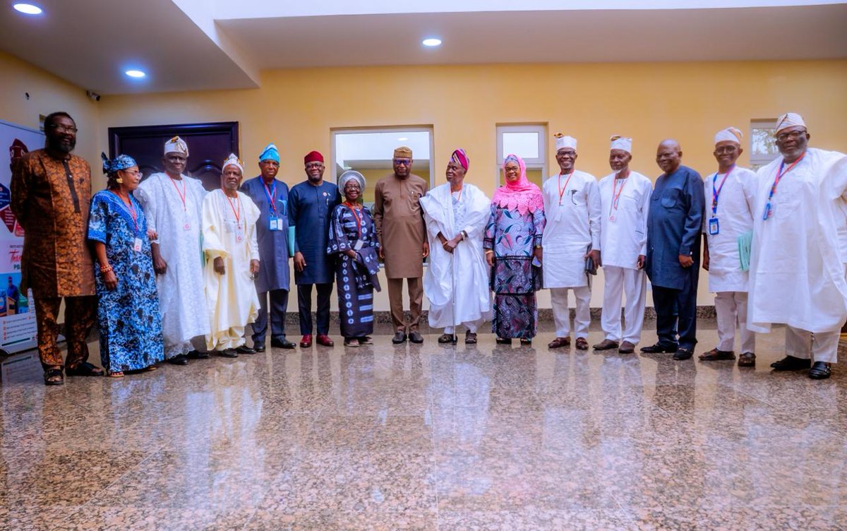 Oyebanji hails President Tinubu on roads infrastructure in Ekiti

… As Afenifere reaffirms endorsement of President, Oyebanji for re-election

Ekiti State Governor, Mr Biodun Oyebanji has expressed his appreciation to President Bola Ahmed Tinubu for approving the construction