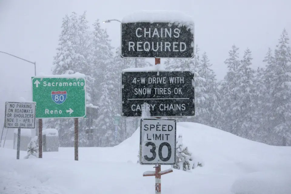 Rain Viewer tweet media