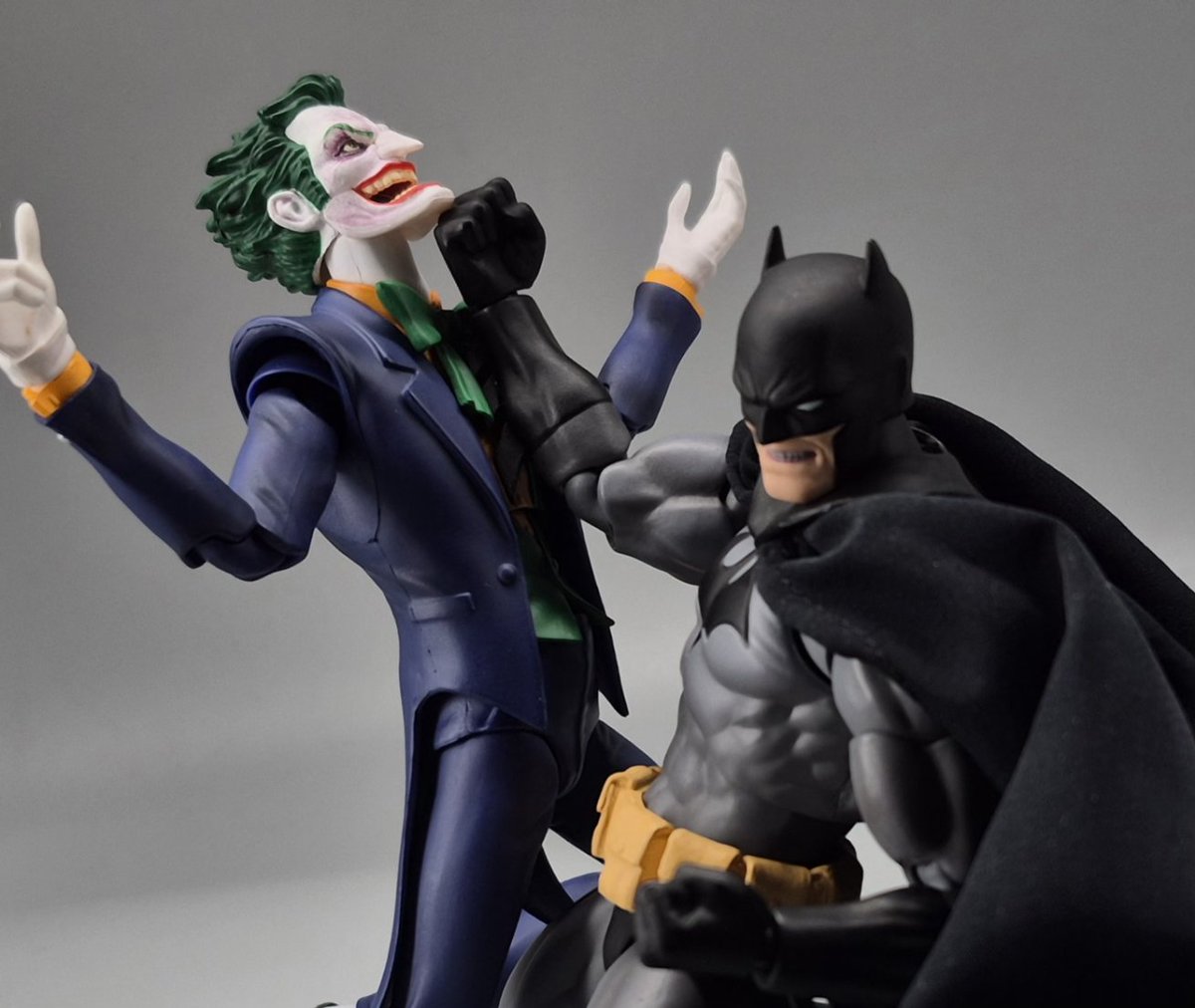 バットマンと居るジョーカー楽しそう