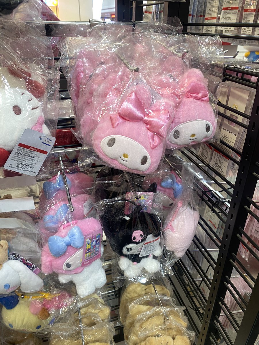 รับหิ้วช่อดอกไม้ sanrio และของซานริโอ้อื่นๆค่ะ 🫶 

💖 ช่อดอกไม้ 995 บาทเท่าออนไลน์เลย ค่าหิ้วชิ้นละ 50 ค่าส่งเริ่มต้นที่ 70 บาท (กล่องค่อนข้างใหญ่คับ)
💖 อื่นๆค่าหิ้วเริ่มต้นที่ชิ้นละ 15 บาท

ถ้าเราไปดูแล้วของหมด คืนเงินให้ค่ะ🙇🏻‍♀️

#ตลาดนัดsanrio #ตลาดนัดซานริโอ้ #รับหิ้ว