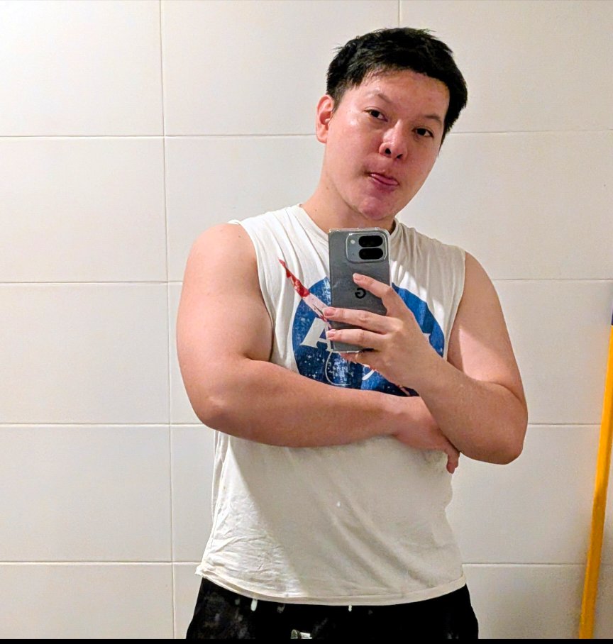 PanudejB's tweet photo. ลดน้ำหนักมันยากก และใช่นี่ก็ทำไม่ได้ไง !!? 😁🤣 https://t.co/j21L1mHile