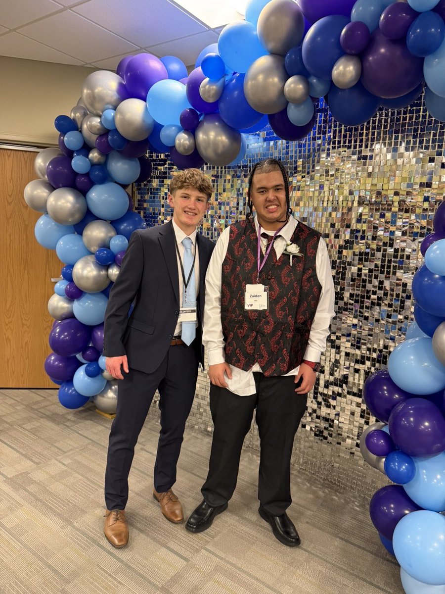 LSHS National Honor Society tweet media