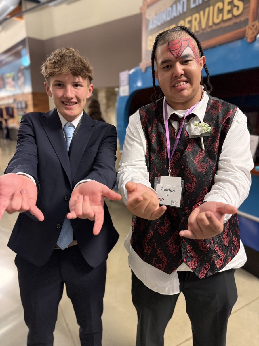 LSHS National Honor Society tweet media