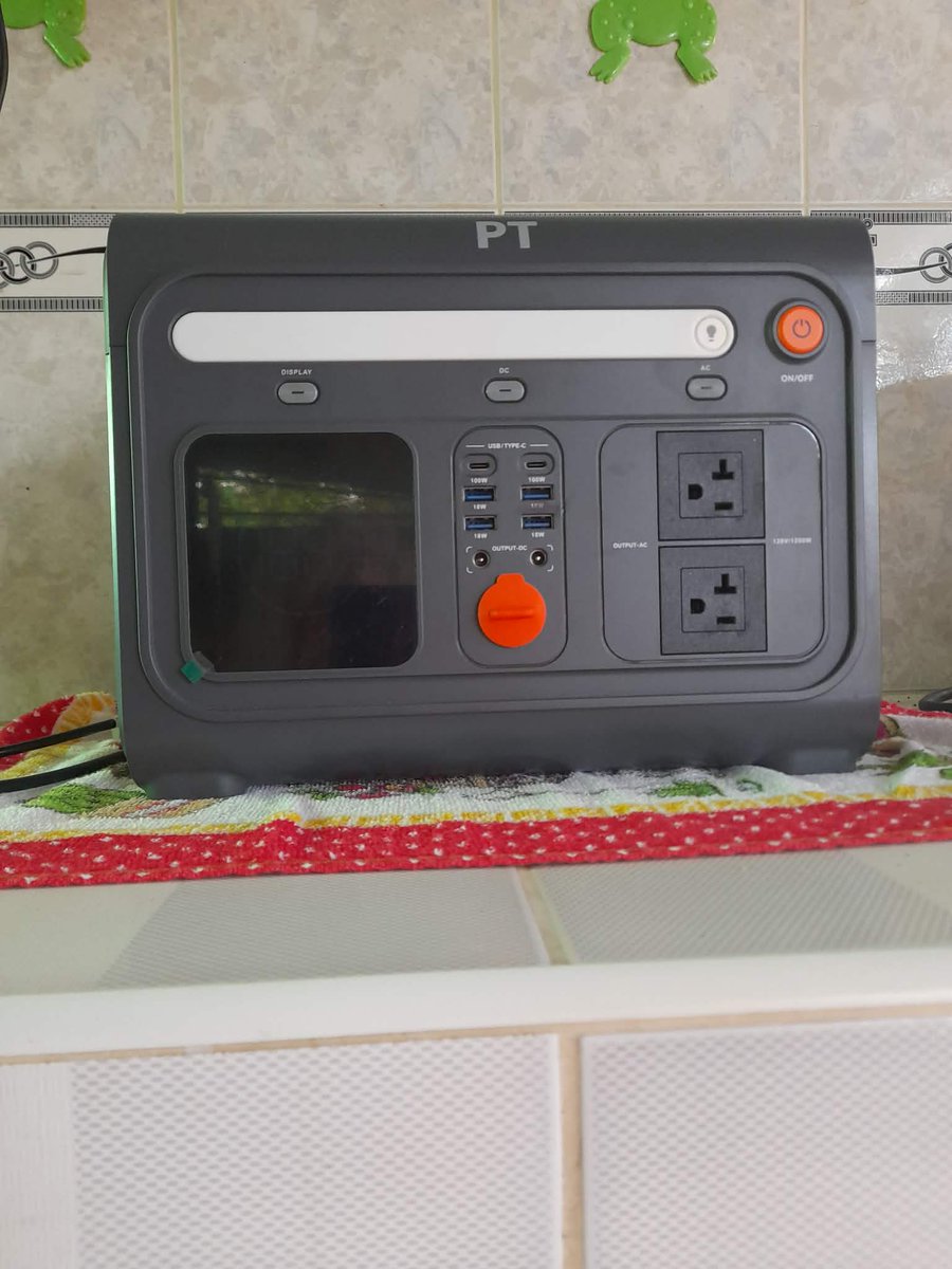 Gracias a nuestra Cuba amada Belkis es una de las tantas beneficiadas de los kits solares que otorgaron al sector educacional en #Florida. #PorCamagüeyTodo #CubaEstaFirme