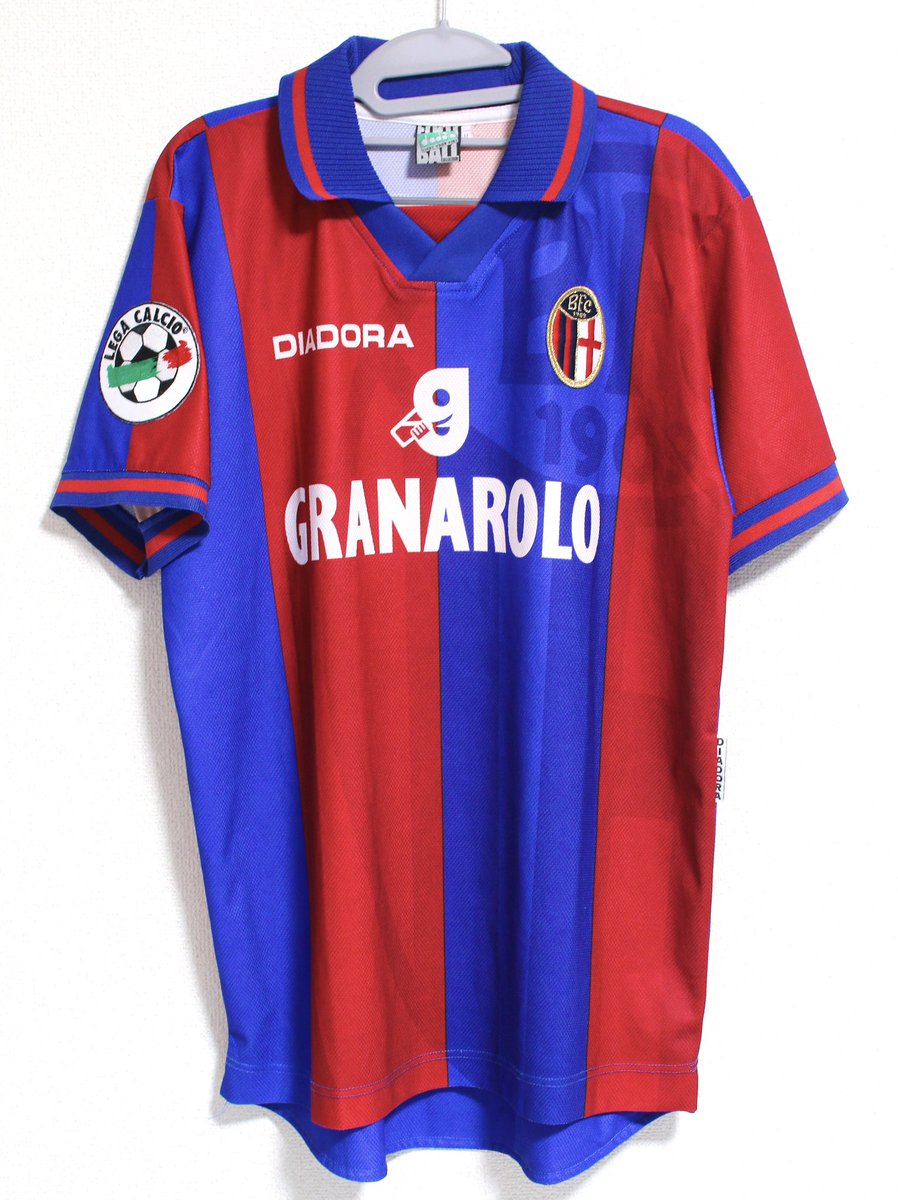 ロベルト・バッジョ選手 ボローニャ97/98ユニフォーム。1シーズンのみ
