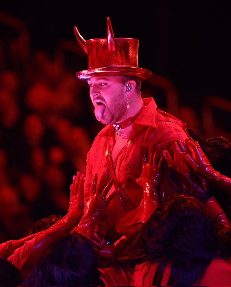 Sam Smith is a satanic, child sacrificing pedophile.