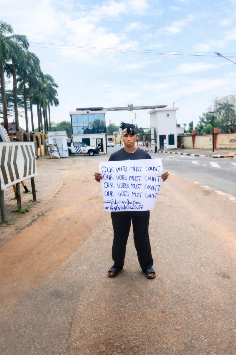 Day 8. 🇳🇬
 
Our votes must count..

Alausa, Ikeja
Demanding that our votes must count..
#ElectoralReform
#RigAndDie2027