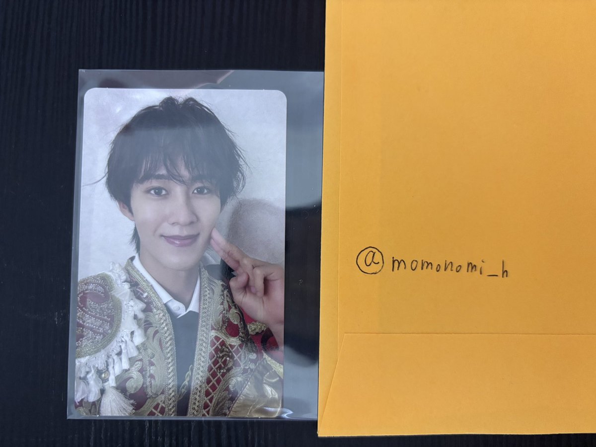 もものみ tweet media