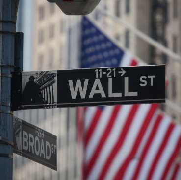 ⚡️XRPL ACTIVATES MEMBERS-ONLY DEX FOR WALL STREET

The XRP Ledger has enabled its XLS-81 “Permissioned DEX,” allowing only approved participants to trade on-chain.

This is designed for regulated institutions that require strict access controls tied to KYC and AML compliance.