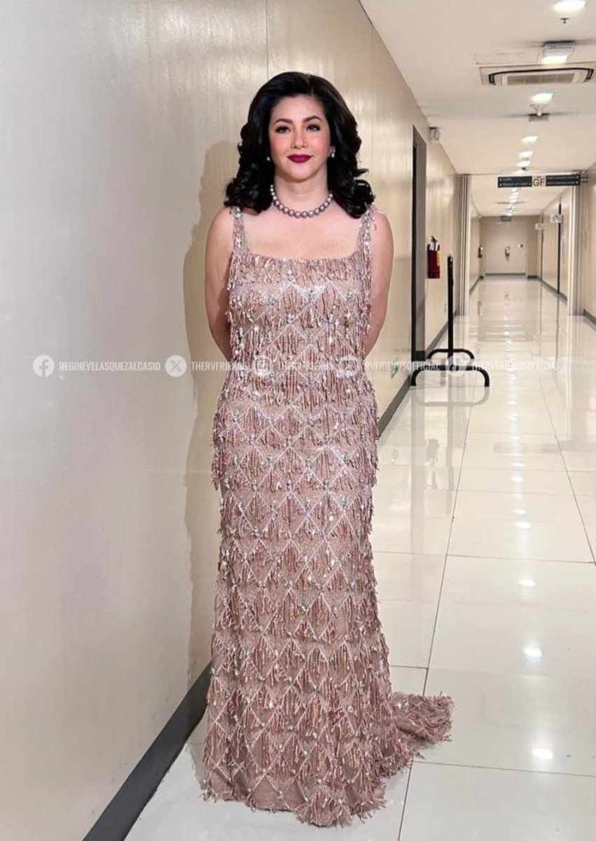 Queen Regine at the Josh Groban Gems World Tour 2026. 

💄RVA's right hand
👩🏻 Jonathan Velasco
👗Michael Leyva

#RegineVelasquez
<a href="/reginevalcasid/">regine alcasid</a>