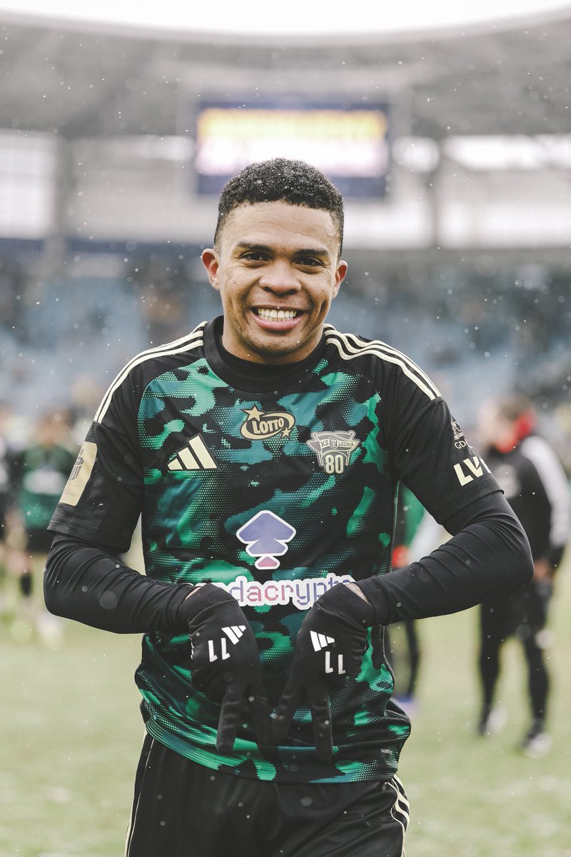 𝐂𝐚𝐦𝐢𝐥𝐨 𝐌𝐞𝐧𝐚 na radarze reprezentacji Kolumbii?🇨🇴 – czy wkrótce trafi do kadry?
Szanse zawodnika Lechii Gdańsk wcale nie są tak odległe 👇

[NITKA] 🧵
Z góry dzięki za podanie dalej 🔄🙏
#Lechia #Ekstraklasa