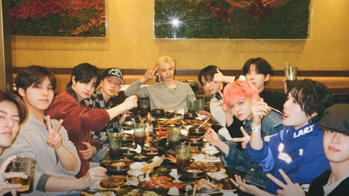 rinyeuu's tweet photo. after ever after

few tweets au
(from abraham family) https://t.co/mTYIhbhAmH