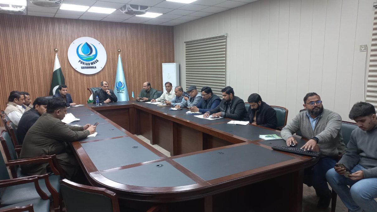 A daily evening performance review meeting was convened under the chairmanship of Additional Deputy Commissioner (HQ) / M.D WASA Gujranwala, Shabbir Hussain Butt, to assess the daylong performance of field officers regarding the resolution of sewerage issues and public complaints