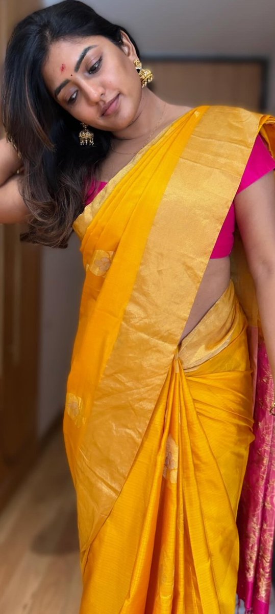 StarletX tweet media