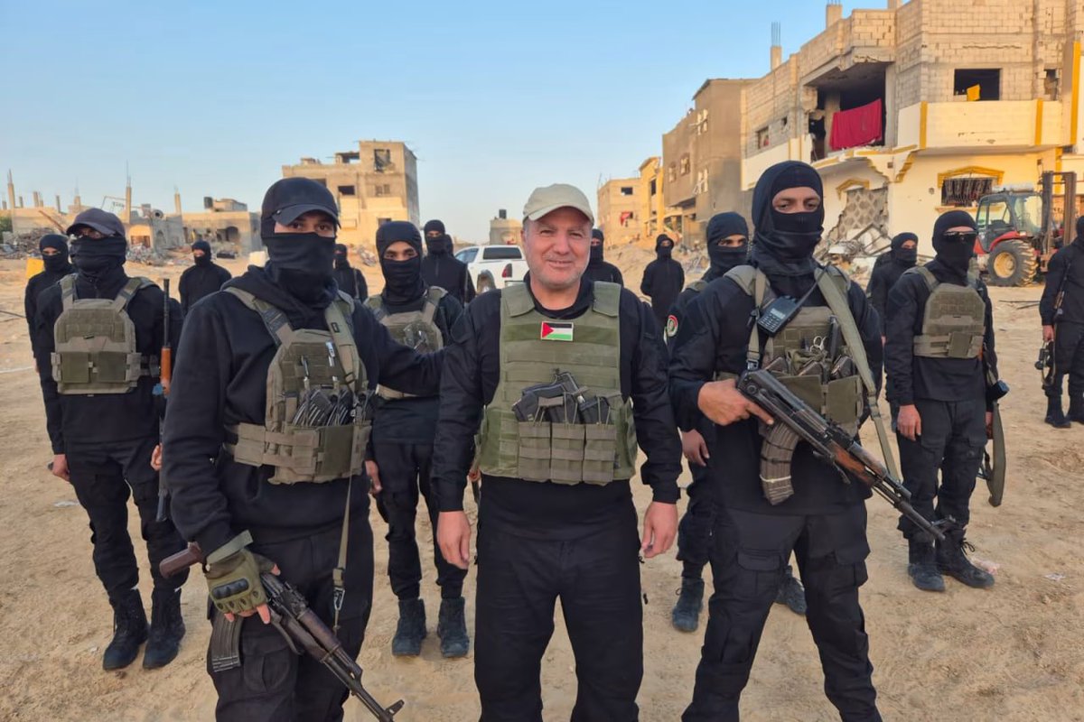 White House considers using criminal gangs for Gaza police force
——
The White House is reportedly considering recruiting organized crime and drug-trafficking gangs to form Gaza’s new police force, according to The Telegraph.

Multiple Western officials said US President Donald