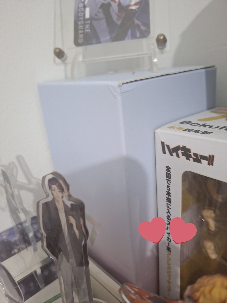 Kindly help rt/like 🫶
[ Wts / want to sell ]

Lightstick seventeen 10th anniversary edition. Belum pernah dipake ya. Minus di box aja karna pengiriman. Dm for detail photo/video.

Ready kamar.
Dom bogor/bandung.
Bisa shopee/split.
750k boleh nego yapp.

Ls seventeen wtb