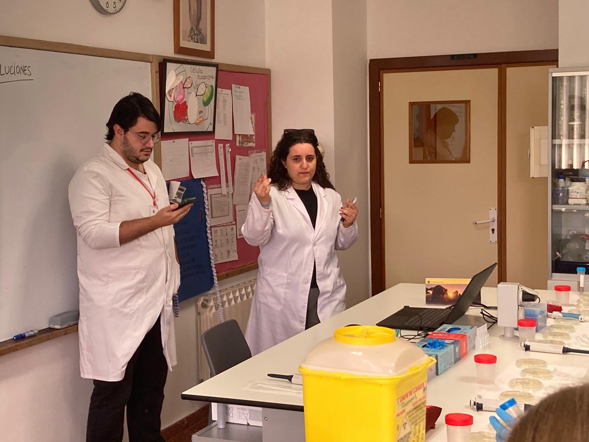 SWICEU/MicroMundoCEU tweet media