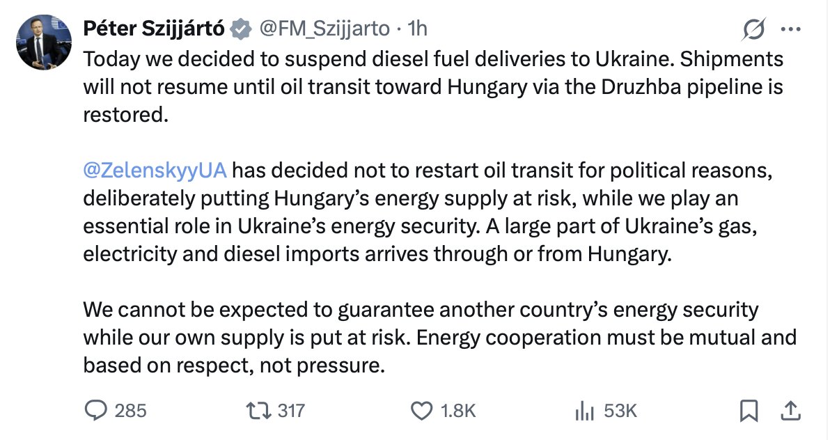 Maďarsko a Slovensko pozastavují dodávky nafty na Ukrajinu, protože rusko na konci ledna náletem poškodilo ropovod Družba a Ukrajina ho zřejmě neopravuje dostatečně rychle.

Za nálet je potřeba potrestat její oběť, protože by se lidi mohli začít ptát, proč Fico a Orbán udělali