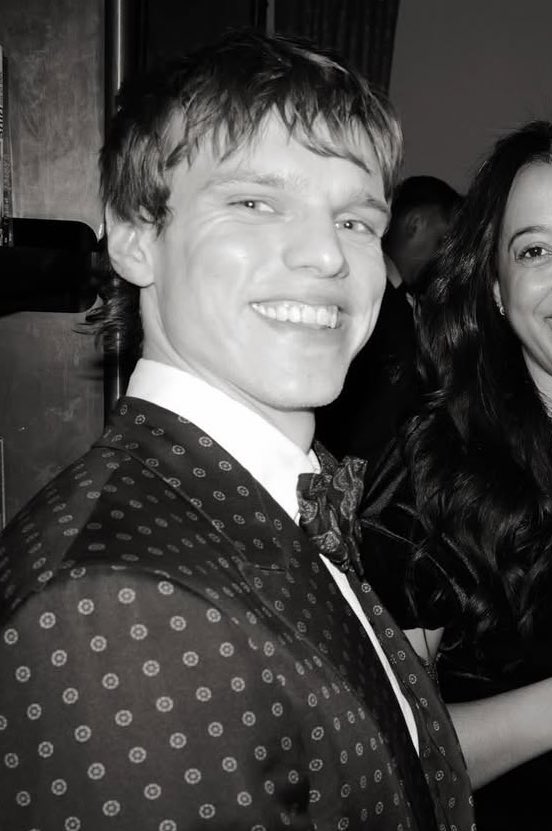 thvzmpyler's tweet image. my dream is to see him play a vampire