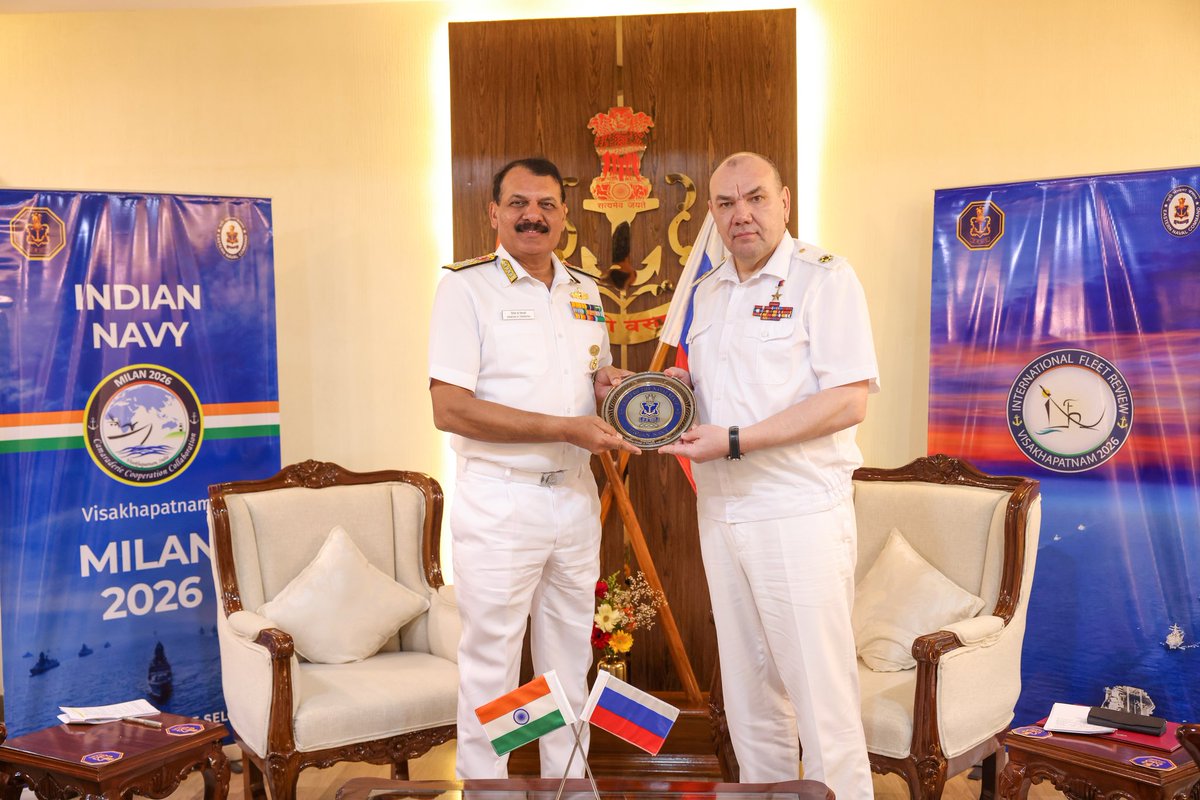 Continuing high-level naval engagements at the International Fleet Review in #Visakhapatnam, Adm Dinesh K Tripathi, #CNS, held an interaction with Adm Aleksandr Alekseevich Moiseev, Commander-in-Chief of the Russian Navy. 🇮🇳 🤝 🇷🇺

The dialogue reflected the longstanding