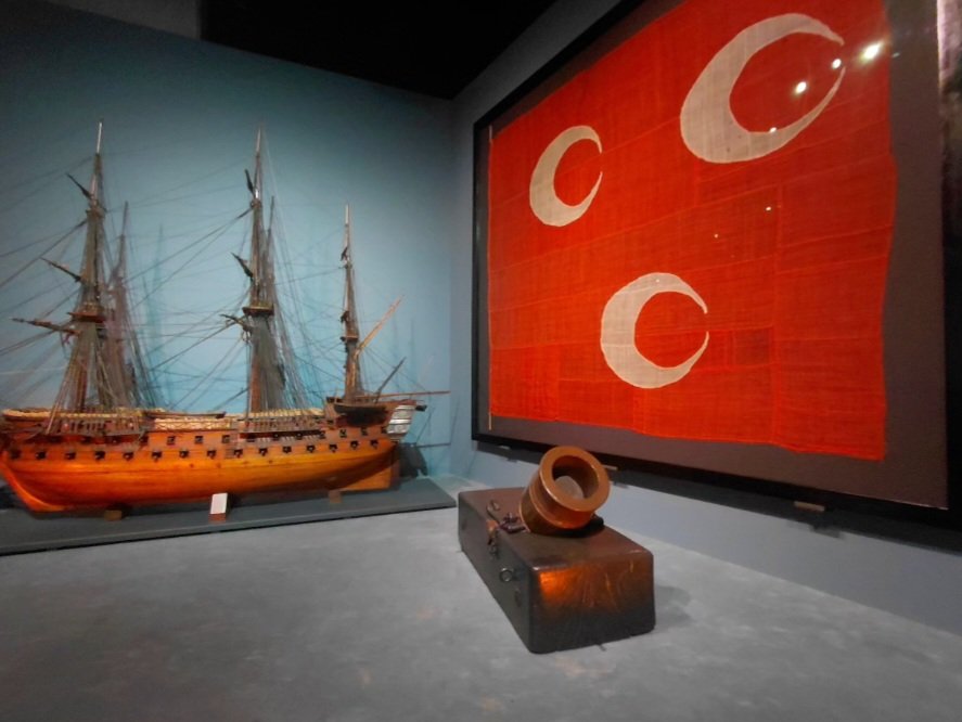 CrazyDisguise's tweet image. #crazycaptain #pirates #pirate #reallifePirates #piratelife4me #piracy #PiratesoftheCaribbean 
#happychinesenewyear #wench  #realhistory #bringhistorytolife #historyfacts #chinesefood #chinesenewyear206 #chinesenewyear #bloodypirates  #happychinesenewyear2026 #chingshih #school