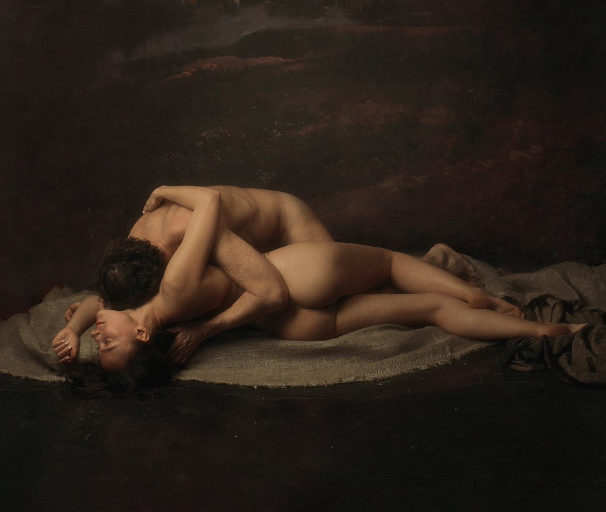 Yuliya Sherenesheva ( Maya ) Photography tweet media