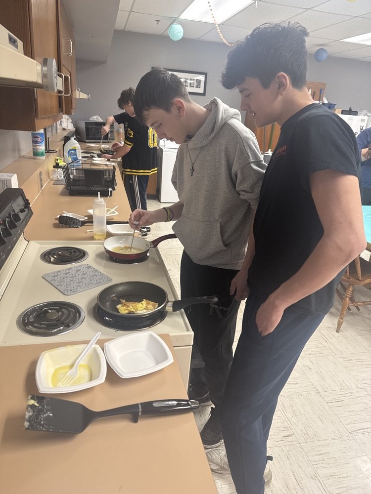 Life skills classes enjoyed making a veggie and egg scramble with Mrs. Sonja from the Johnson county 4H today!