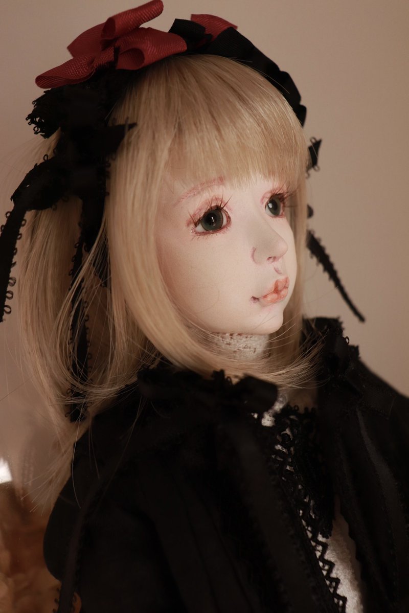 第20回倉敷ひいな展 【出展作家】R I K O様 【一言】 そっと優しく、人