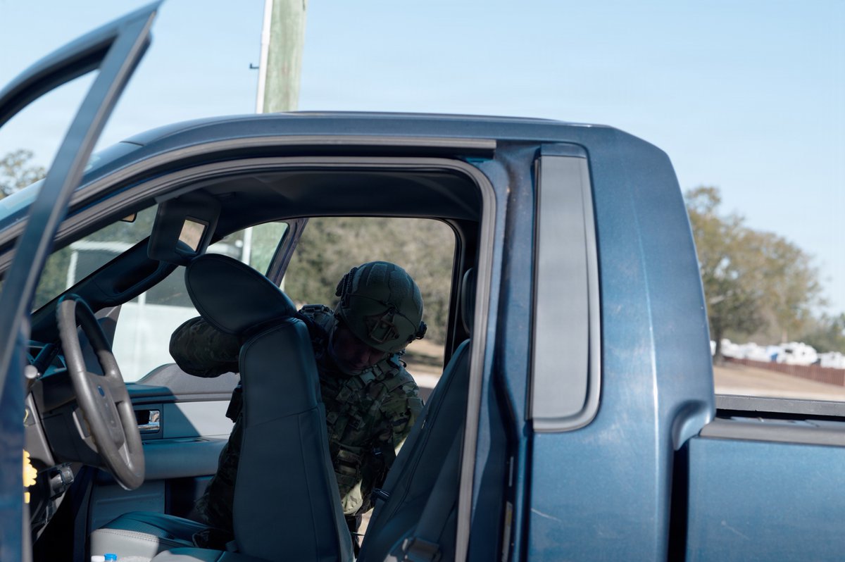 403rd Wing tweet media