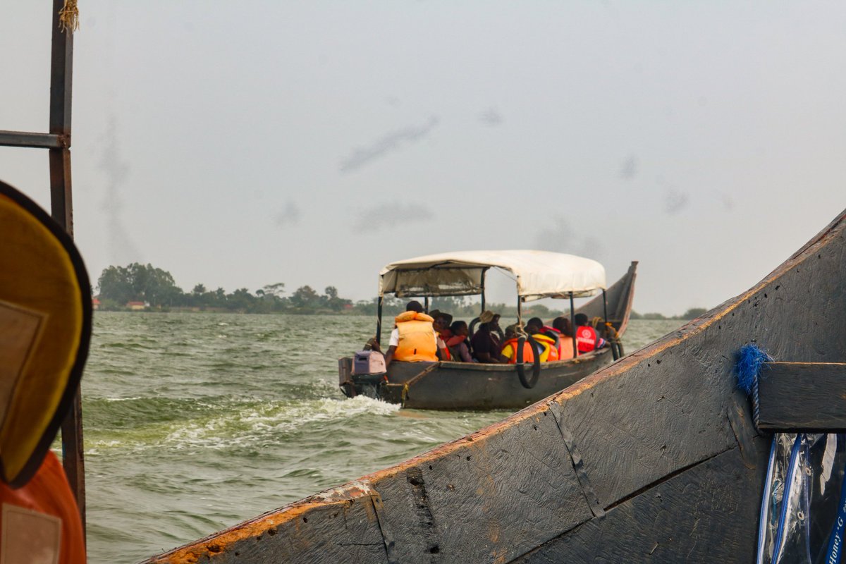 We explored the Equator on Lake Victoria, recorded remarkable waterbird sightings, and strengthened meaningful collaboration within Uganda’s tourism network. 

READ FULL STORY HERE
birderslens.com/explore-entebb…