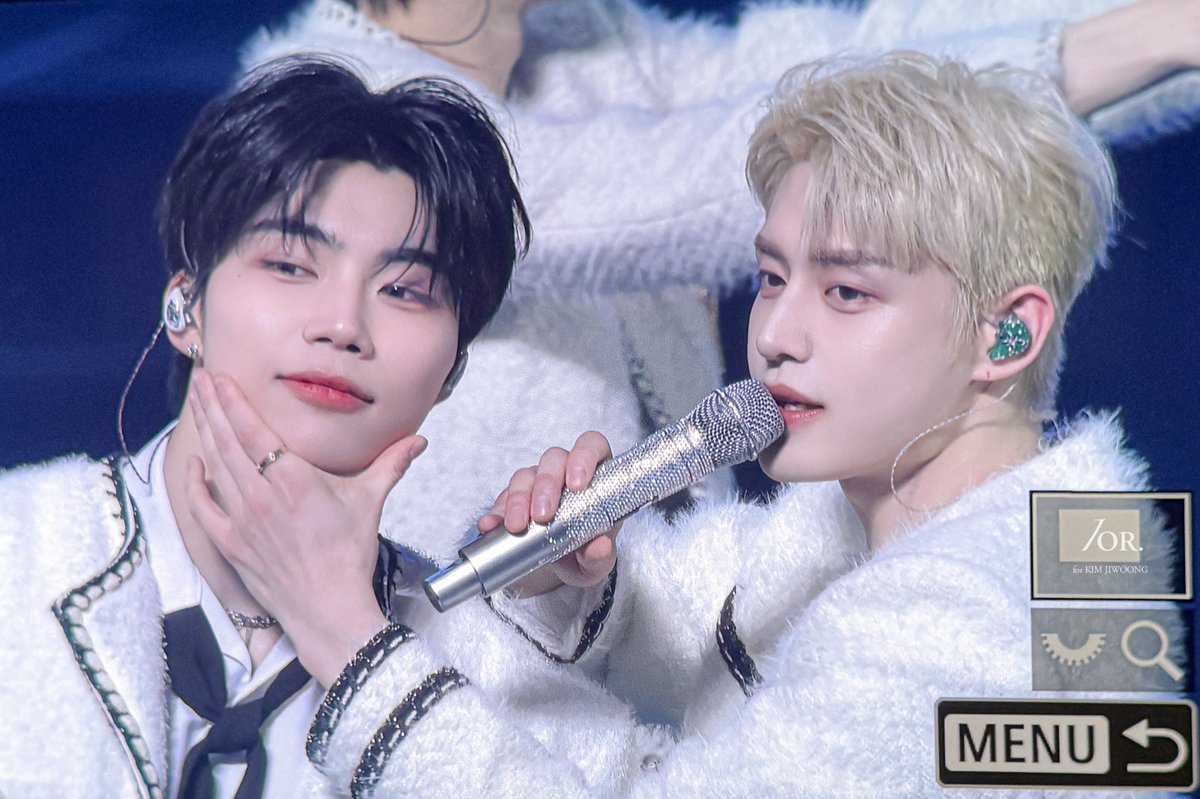 𝐈𝐎𝐑 tweet media