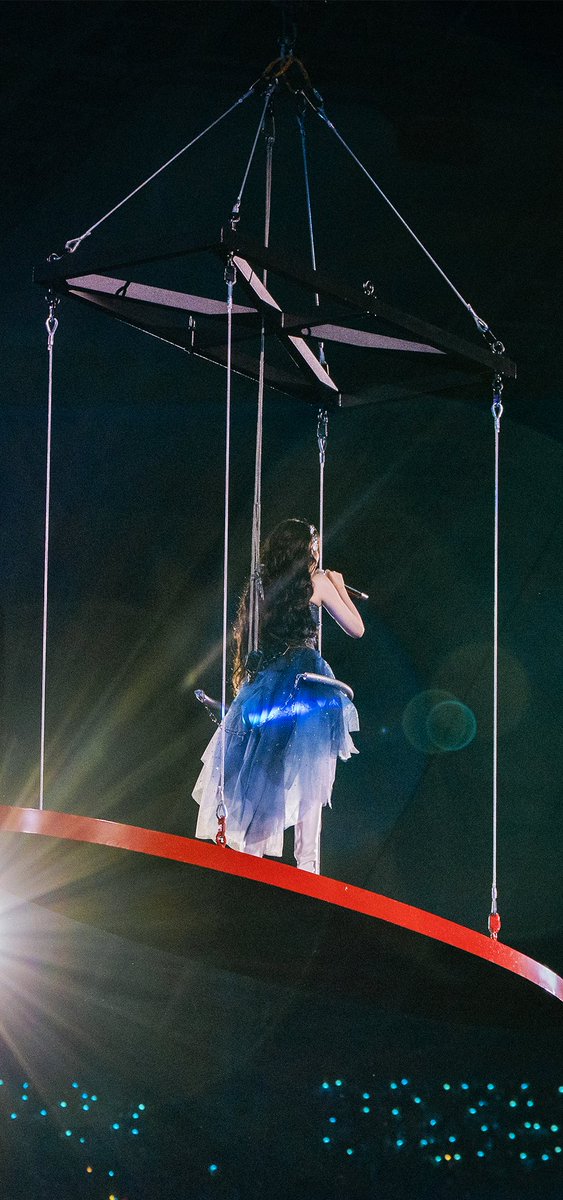 wlrmaeun's tweet image. 아이유 콘서트 : 더 위닝 (배경화면 모음✨️)
+ 타래로 이어집니다