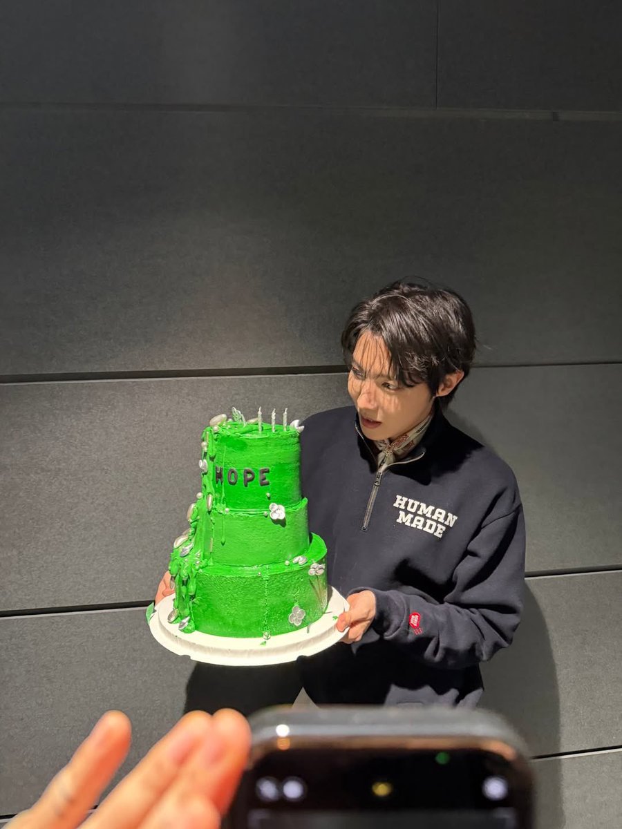 🥺🎂 #HAPPYBIRTHDAYJHOPE
