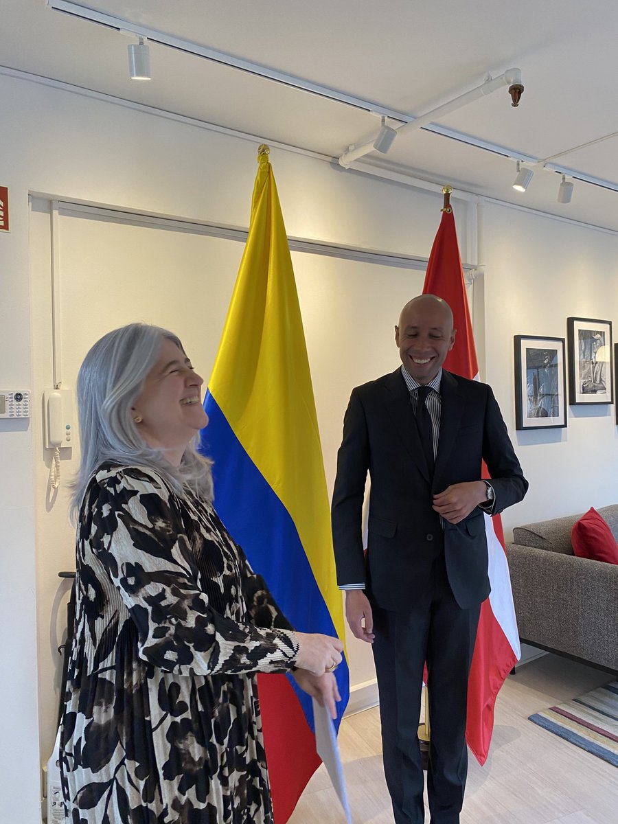 Embajada de Colombia en Dinamarca tweet media