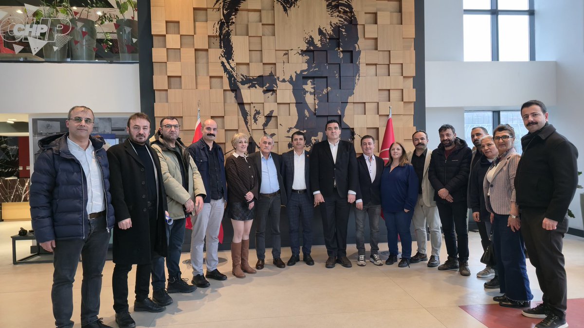 📍 İstanbul’dayız!

İstanbul Emek Büroları Koordinatörümüz Deniz Aydemir ile birlikte KESK’e bağlı Sendikal Birlik Platformu temsilcileriyle bir araya geldik.

Kamu emekçilerinin mevcut tablosunu, adil ve gerçek bir toplu sözleşme hakkını, yerelde CHP’li belediyelerin kamucu ve