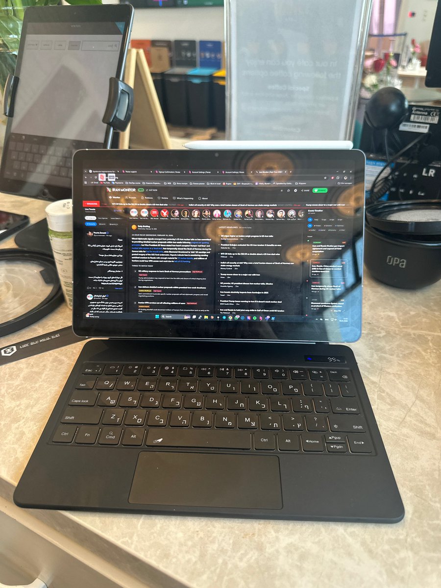 algoldenberga's tweet image. Пока все опять ждут нападения, я превращаю планшет в инструмент удаленного наблюдения за возможным нападением