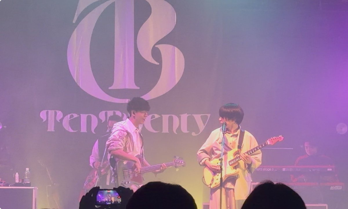 まほらん tweet media