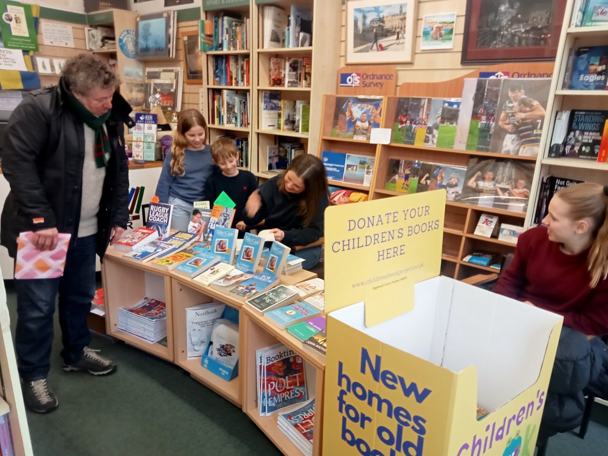 philiphowardbks's tweet image. Thank you so much to the amazing Burrow family for coming into our shop and to Lindsey for signing copies of her new book, Take Care. Signed copies are available here @Rob7Burrow #beautifulfamily